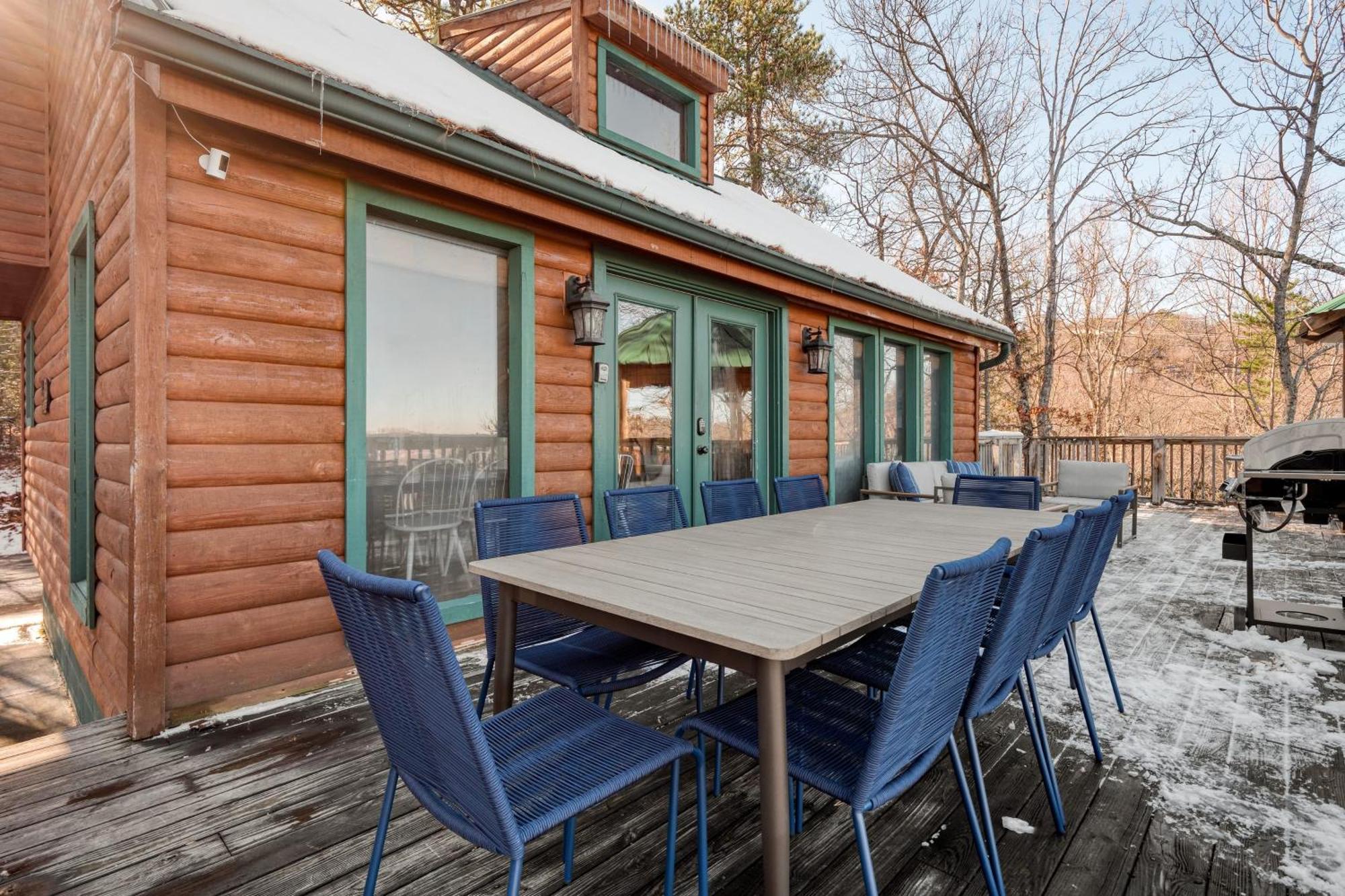 Fontana By Avantstay Gorgeous Mountain Cabin W Views Hot Tub Game Room Gatlinburg Exteriör bild
