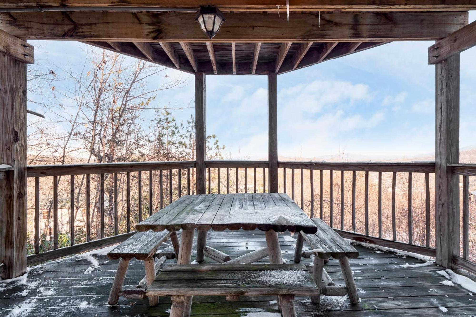 Fontana By Avantstay Gorgeous Mountain Cabin W Views Hot Tub Game Room Gatlinburg Exteriör bild