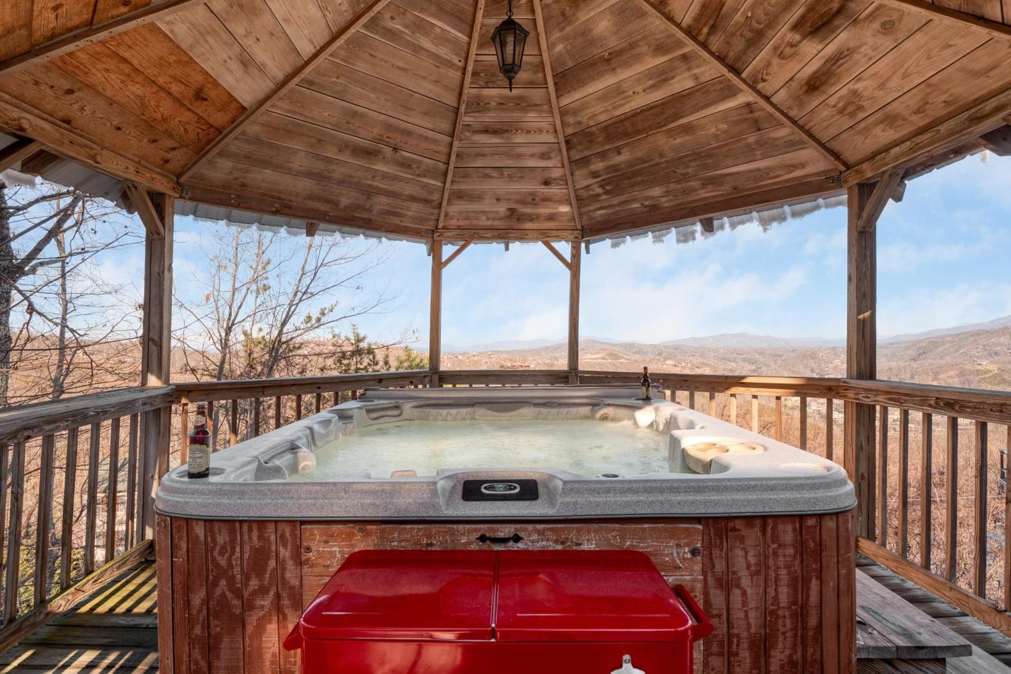 Fontana By Avantstay Gorgeous Mountain Cabin W Views Hot Tub Game Room Gatlinburg Exteriör bild